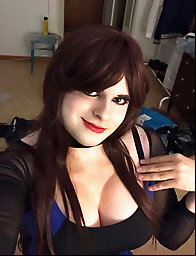 Bowsette Cosplay